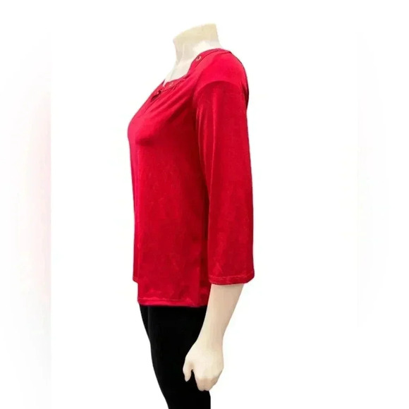 Notations NWT Blouse Red Gold Grommet Stretch Size PM - Picture 2 of 10